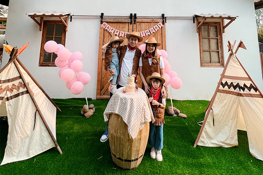 Barnyard Birthday Party Package